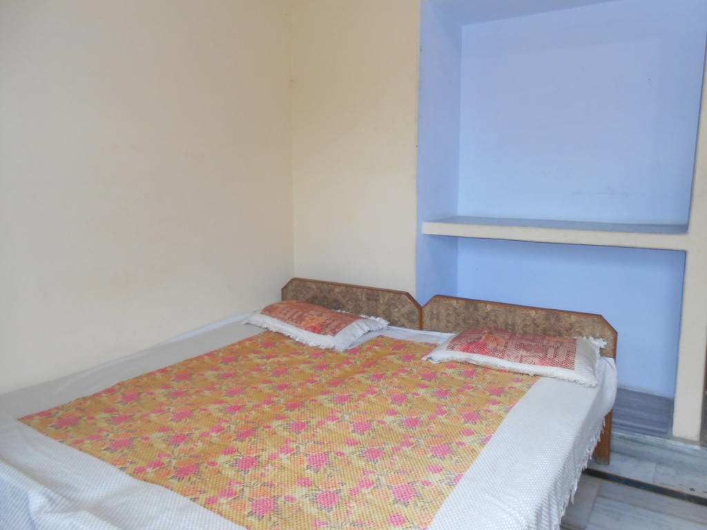 Guest house Maruti Varanasi